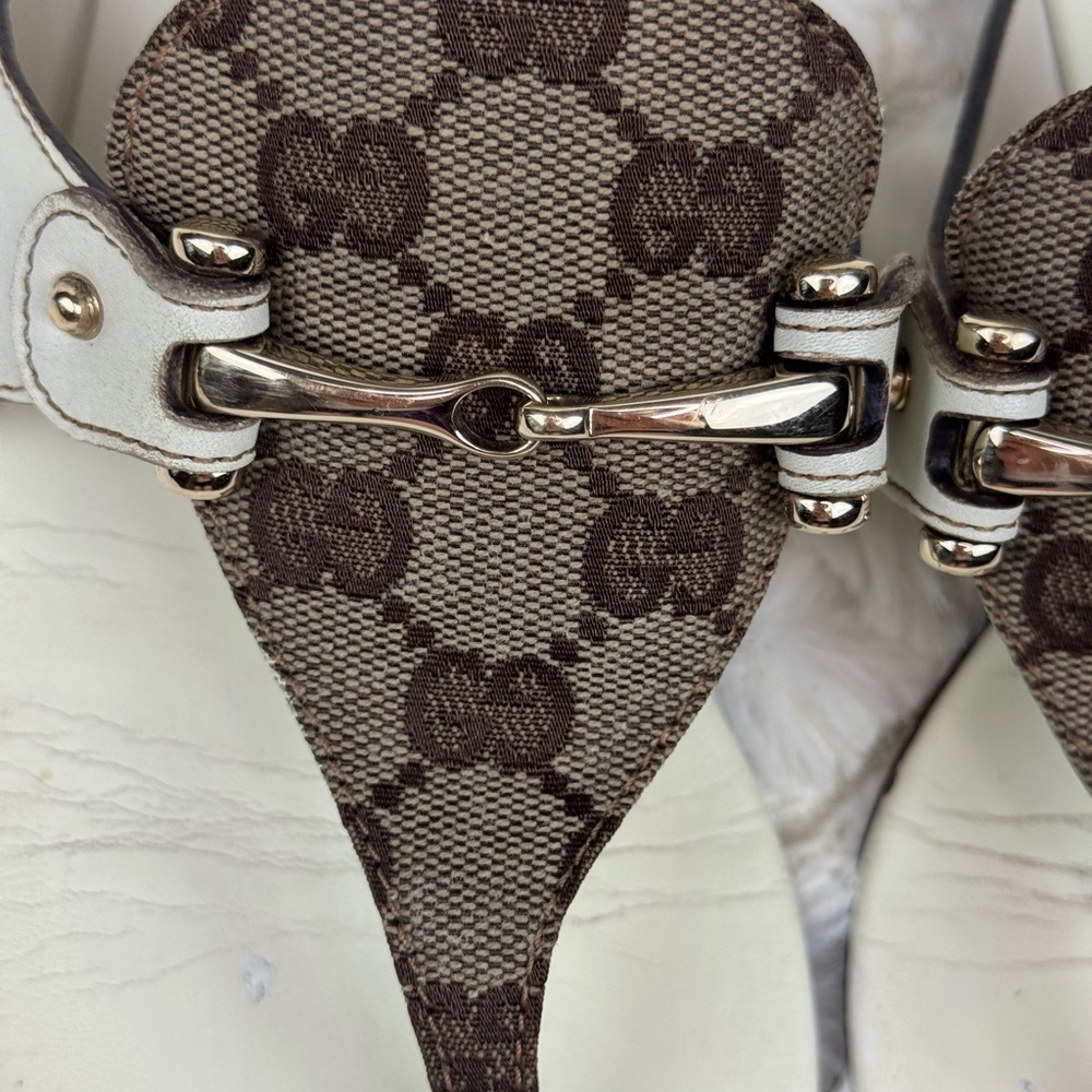Gucci White and Brown Designer Sandals with Monogram Size 7 1/2 - Picture 6 of 13